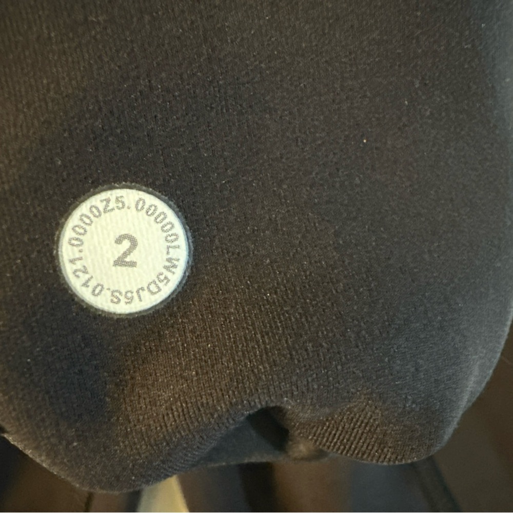 Lululemon Invigorate High-Rise Tight 28" Black size 2 - Picture 9 of 14